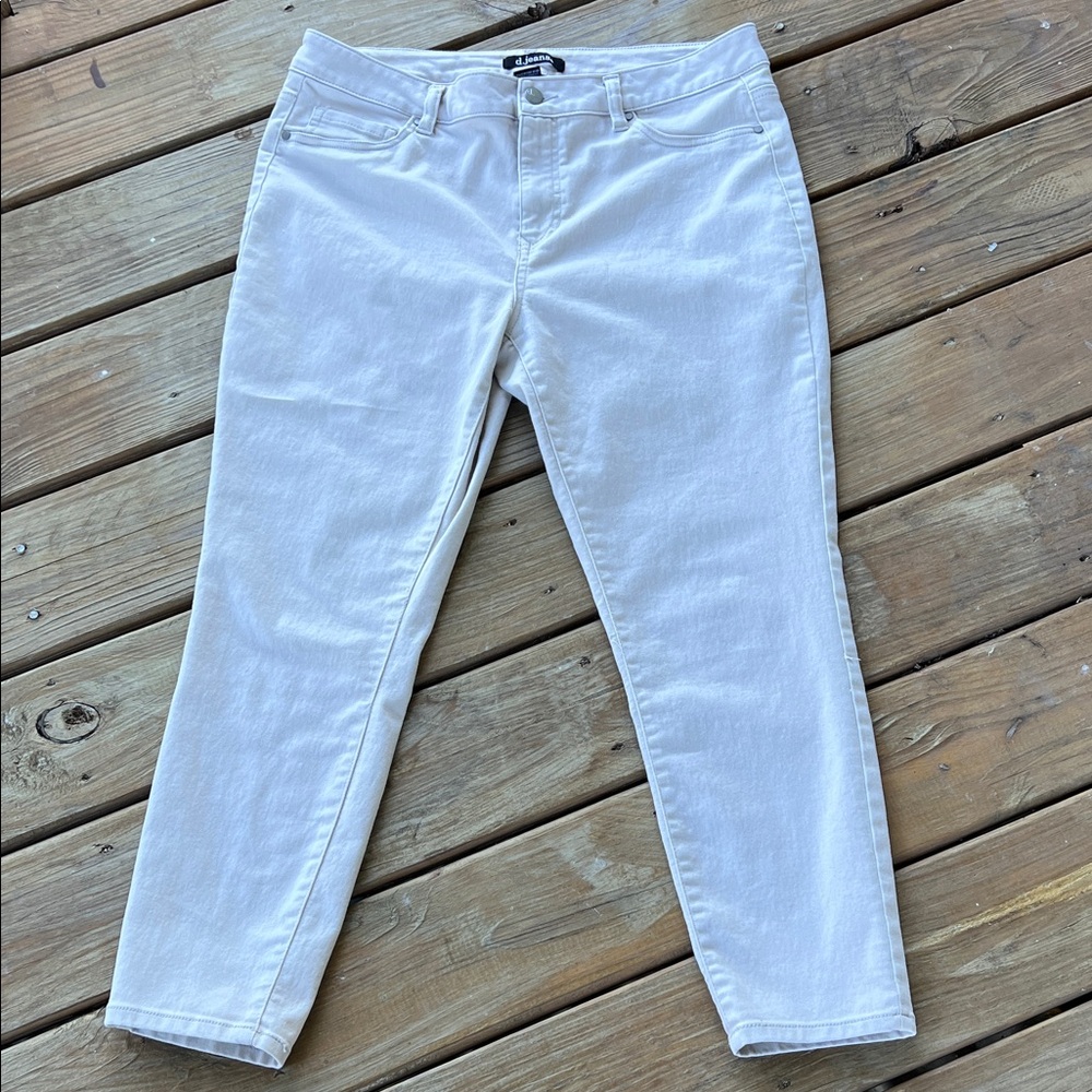d. jeans Recycled Twill Crop Jeans – Stone with contrast stitching , Size 14 - Picture 5 of 5